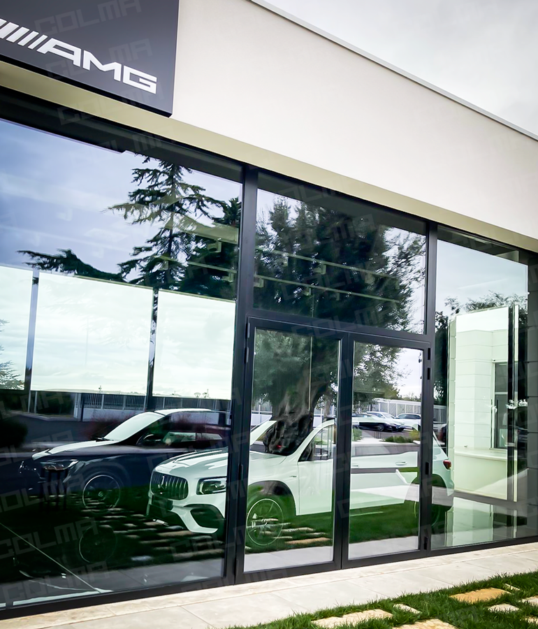 Showroom Mercedes Serramenti